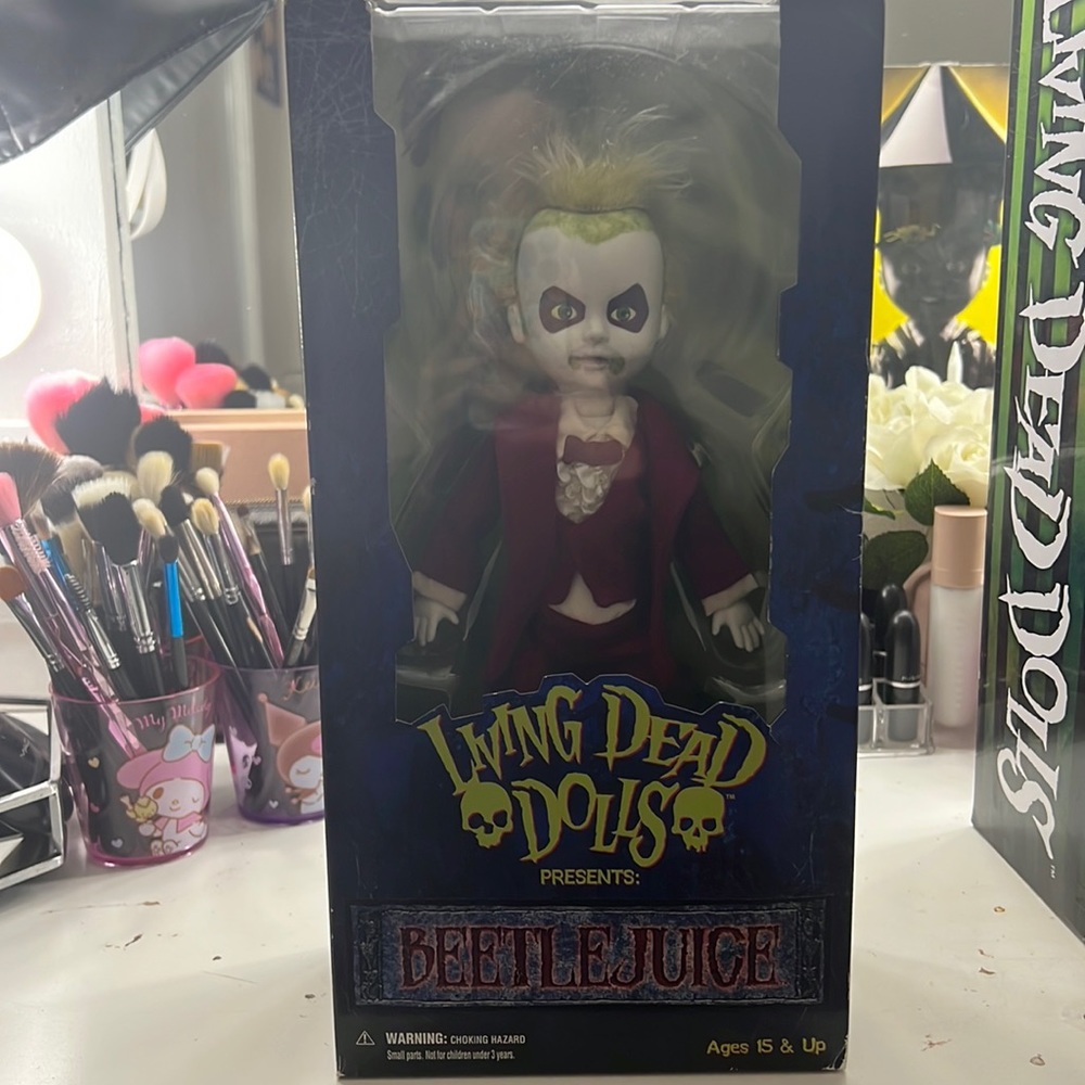 NIB Living Dead Doll BeetleJuice